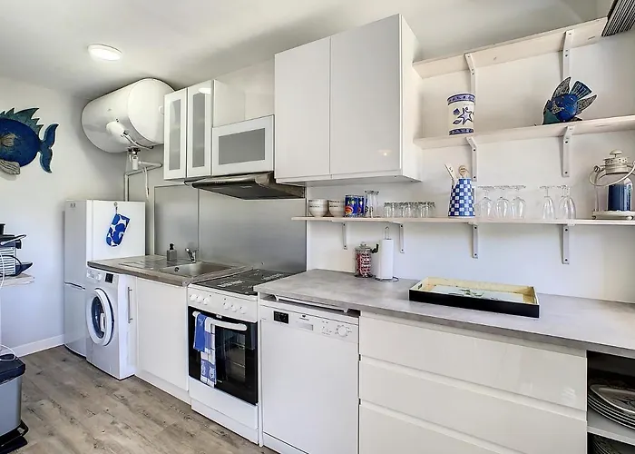 Jardin Plein Sud アパート ロワイヤン